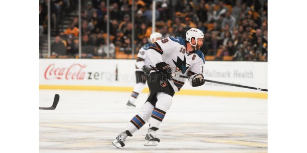 Joe Thornton sluit zich aan bij Florida Panthers om te blijven deelnemen aan de NHL-competitie